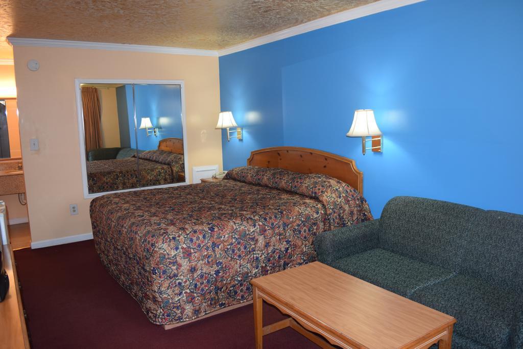 Fort Eustis Inn Ньюпорт-Ньюс Екстер'єр фото