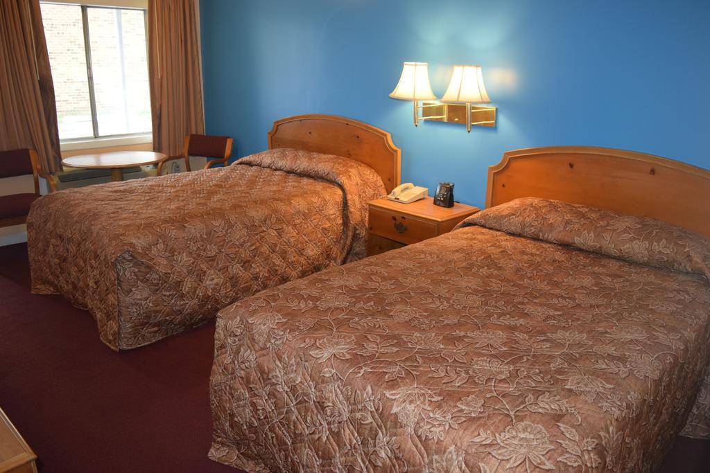 Fort Eustis Inn Ньюпорт-Ньюс Екстер'єр фото